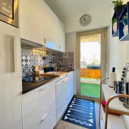 Lägenhet Le Verdi By Scls Locations Cannes